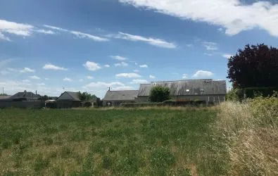 Image Terrain à bâtir de 435 m² à SEICHES-SUR-LE-LOIR (49)