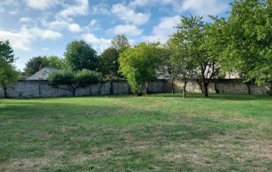 Image Terrain à bâtir de 582 m² à LONGUE-JUMELLES (49)
